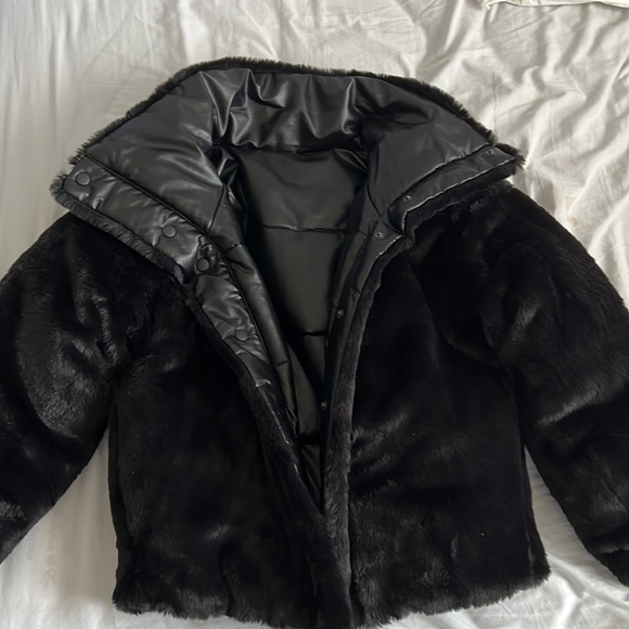 Black leather puffer - Picture 4 of 4